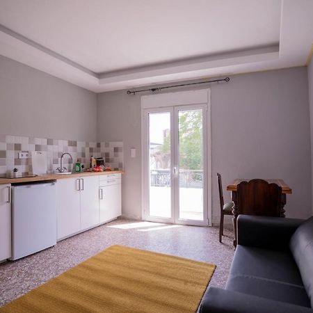 Athens Apartments Bagian luar foto